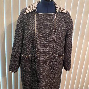 CHANEL-SPRING 2017 FANTASY TWEED COAT-NAVY & WHITE-Size 46